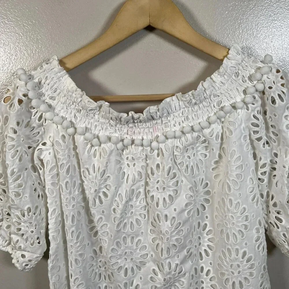 Lilly Pulitzer Raylee Eyelet Off The Shoulder Top Size XXS White Pom Poms Preppy